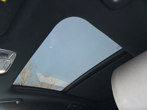 Used 2024 Genesis GV70 2.5T Sport Prestige w/ Sport Prestige Package image 13