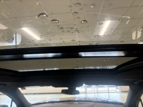 Used 2024 Cadillac XT6 Luxury image 21