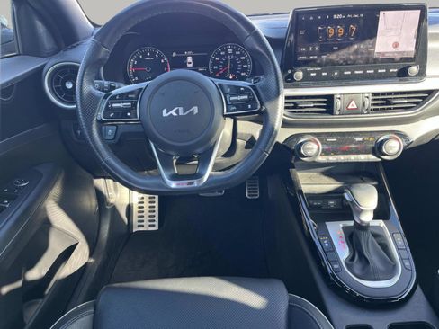 Used 2022 Kia Forte GT-Line w/ GT-Line Premium Package image 12