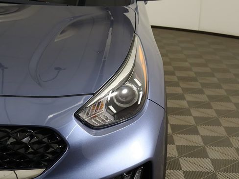 Used 2022 Kia Niro Touring Special Edition image 16