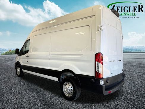 Used 2025 Ford Transit 250 148 High Roof AWD image 3