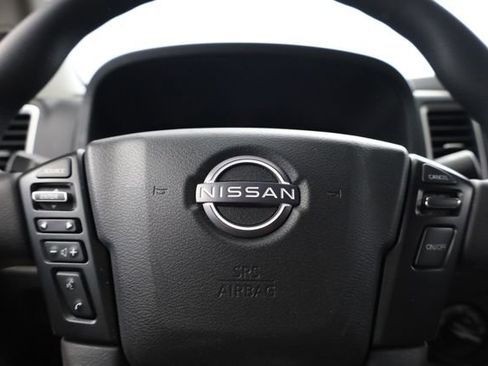 Used 2024 Nissan Frontier SV w/ Tow Package image 16