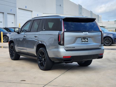 Used 2023 Cadillac Escalade Sport w/ LPO, ONYX Package RWD image 4