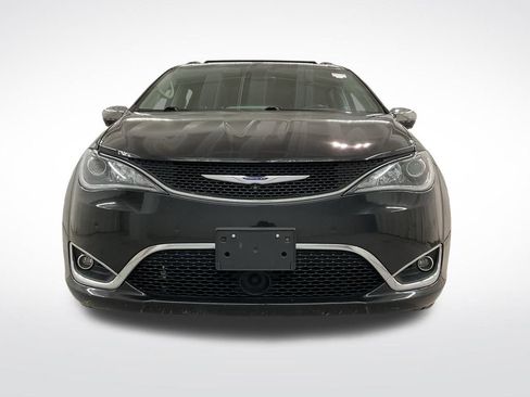 Used 2018 Chrysler Pacifica Limited w/ Tire & Wheel Group image 5