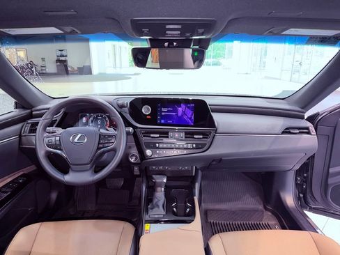 Used 2025 Lexus ES 350 w/ Premium Package FWD image 12