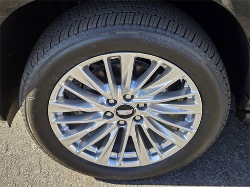 New 2026 Cadillac Escalade Luxury image 9