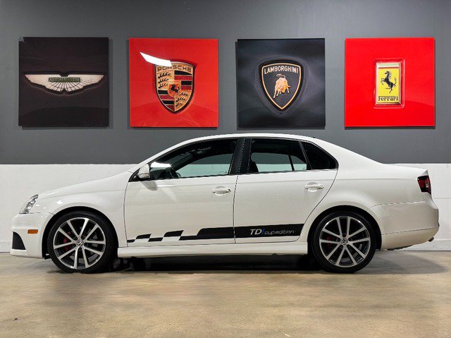 Used 2010 Volkswagen Jetta TDI Cup FWD image 1