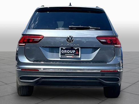 Used 2024 Volkswagen Tiguan SE FWD image 5