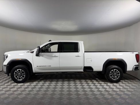 Used 2024 GMC Sierra 3500 SLE w/ SLE Convenience Package image 10