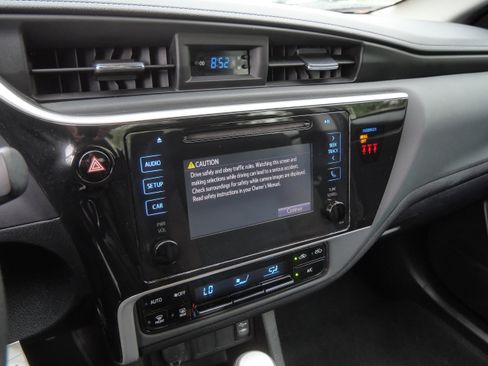 Certified 2019 Toyota Corolla LE FWD image 22