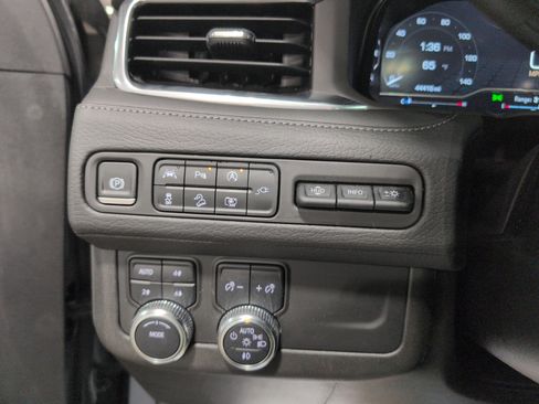 Used 2022 GMC Yukon Denali image 27