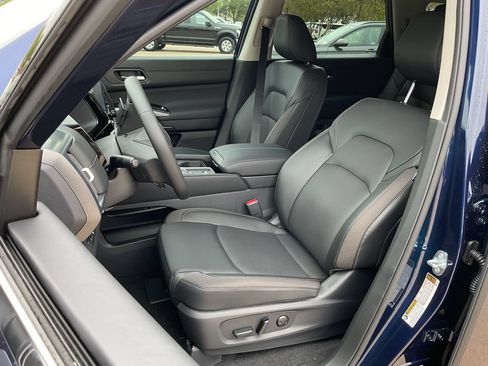 New 2026 Nissan Pathfinder SL FWD image 12