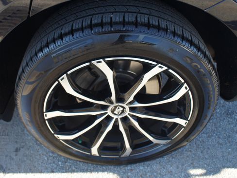 Used 2021 Porsche Macan S image 23