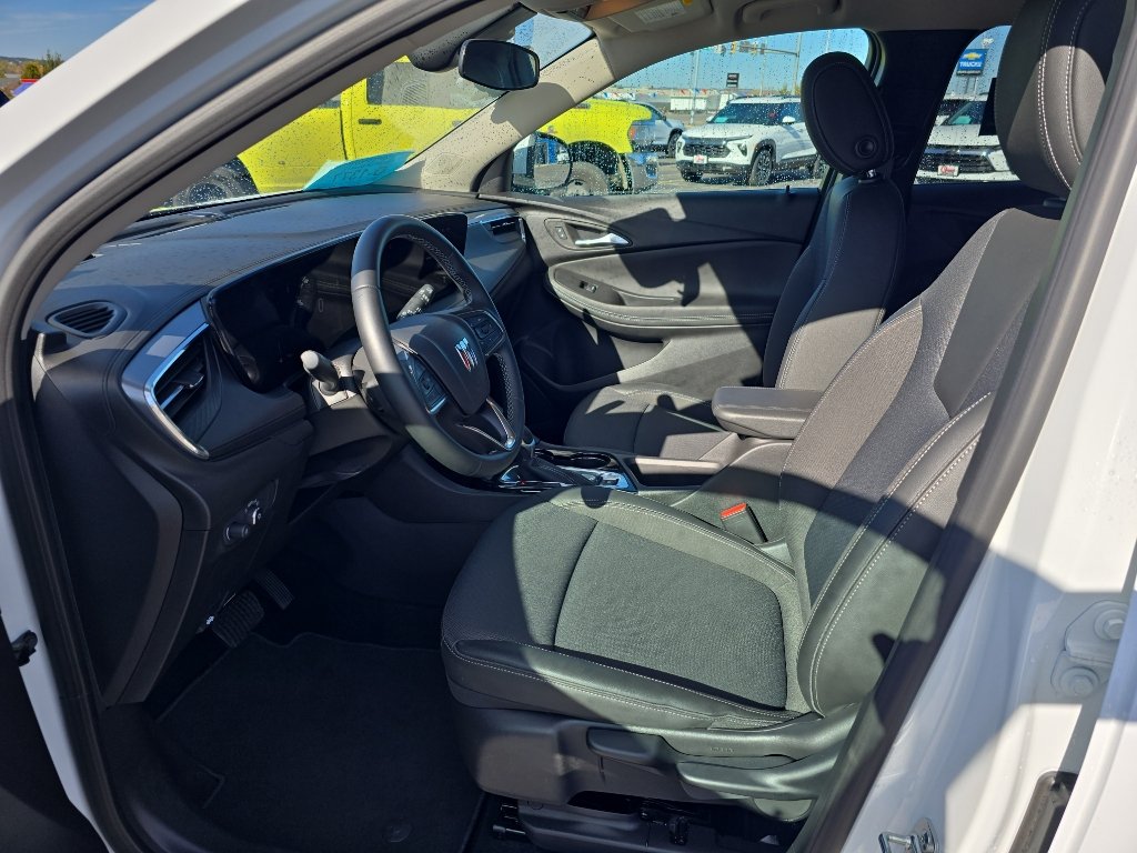 Certified 2026 Buick Encore GX Preferred AWD/4WD image 9