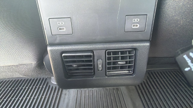 Used 2024 Subaru Solterra AWD/4WD image 35