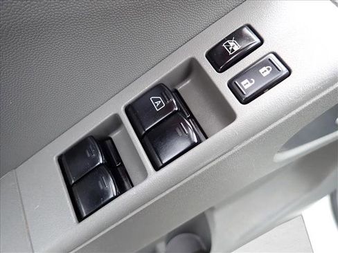 Used 2019 Nissan Frontier SV image 12