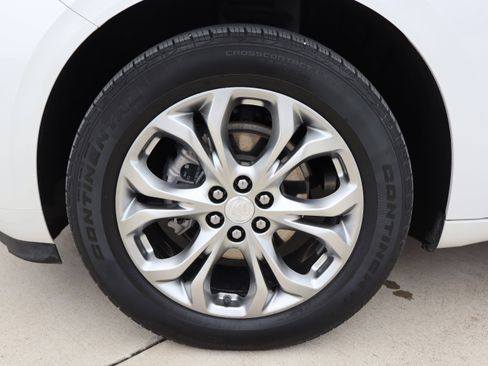 Used 2021 Buick Enclave Avenir image 36