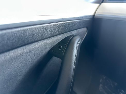 Used 2023 Tesla Model 3 Standard Range RWD image 17