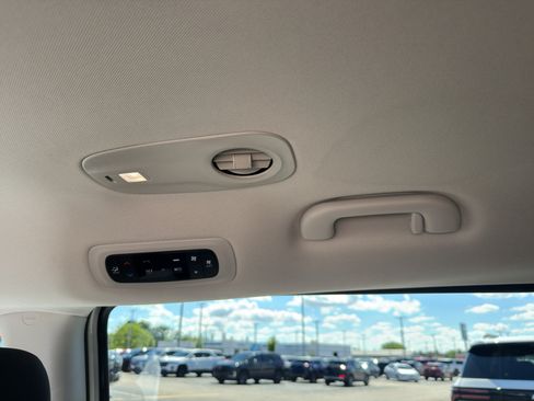 Used 2024 Chrysler Voyager LX FWD image 29