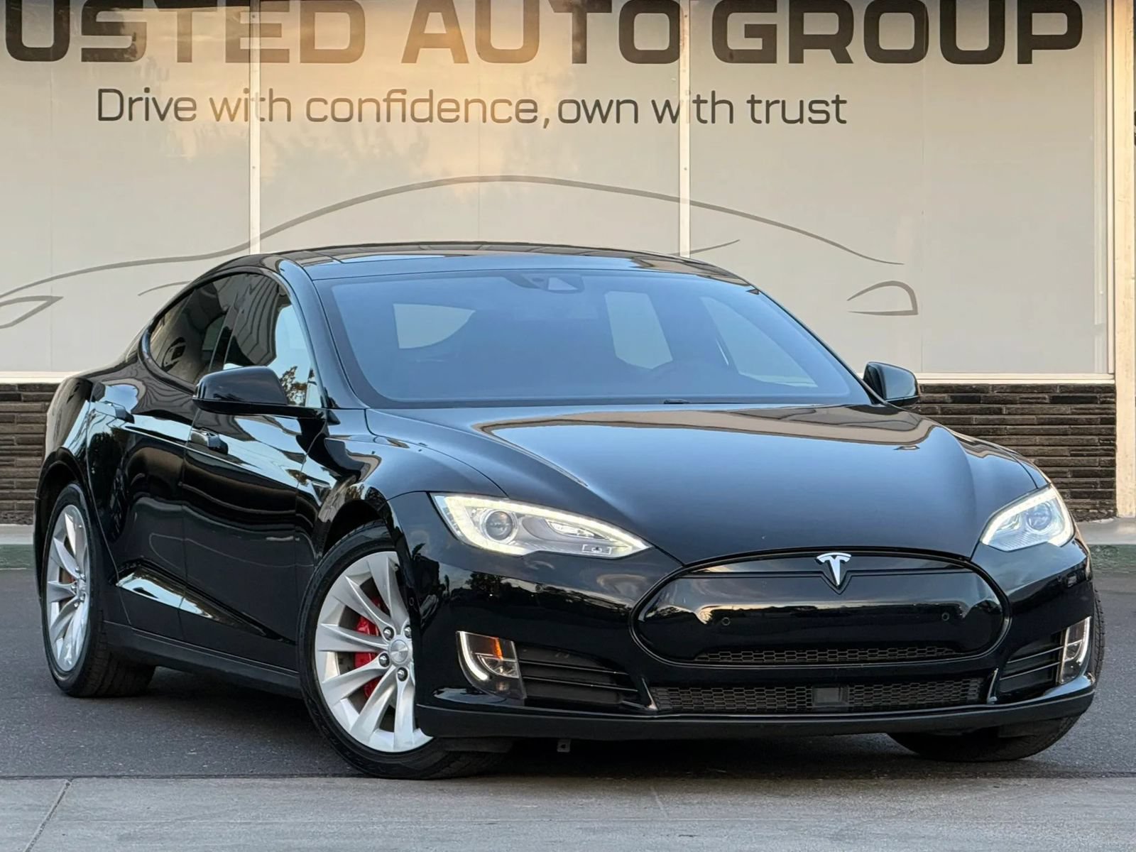 Used 2016 Tesla Model S 90D AWD/4WD image 3