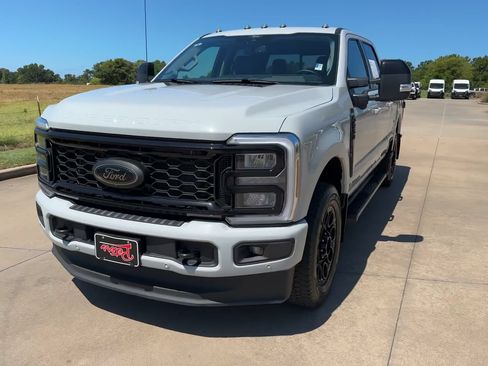 Used 2025 Ford F250 Lariat w/ Lariat Ultimate Package AWD/4WD image 4