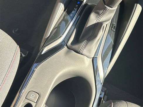 Used 2025 Toyota Corolla SE image 20