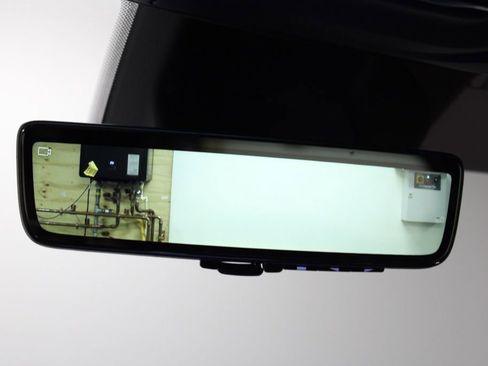 Used 2024 Jeep Grand Cherokee L Limited w/ Luxury Tech Group II image 23