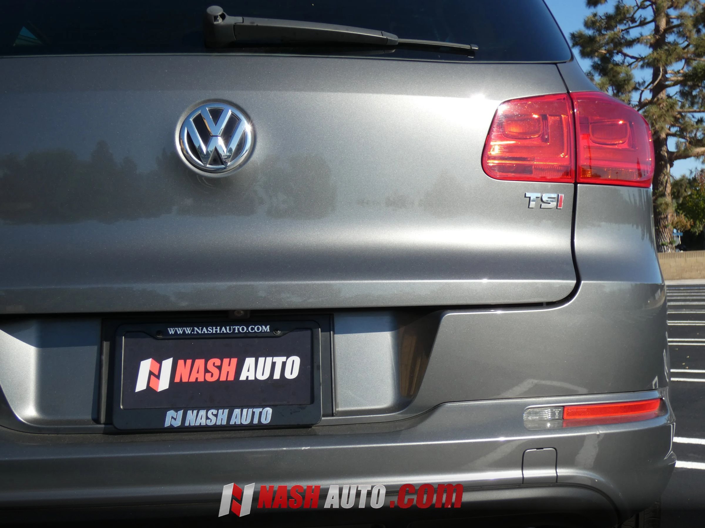 Used 2016 Volkswagen Tiguan R-Line FWD image 10