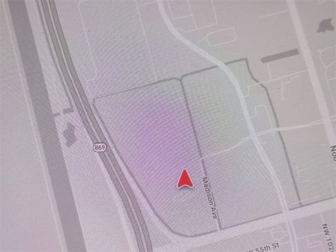 Used 2021 Tesla Model 3 Standard Range Plus image 24