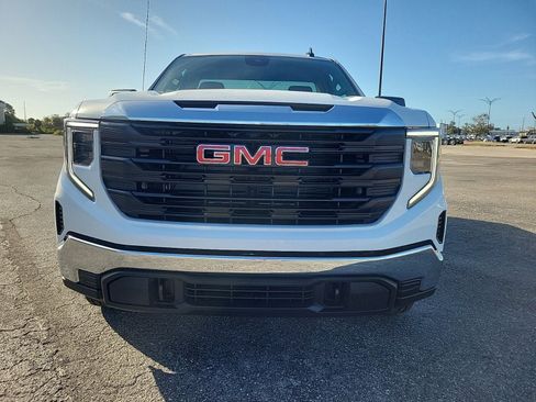 New 2026 GMC Sierra 1500 Pro image 3