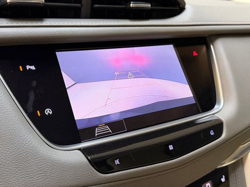 Used 2020 Cadillac XT5 Premium Luxury FWD image 33