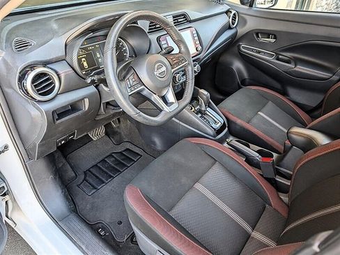 Used 2025 Nissan Versa SR FWD image 2