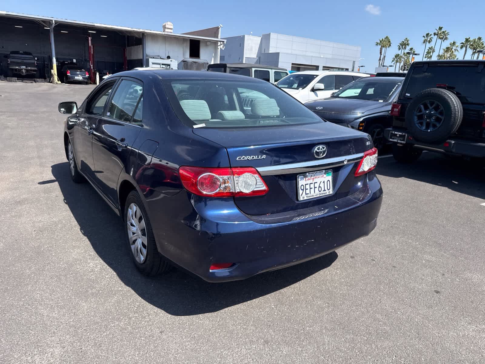 Used 2013 Toyota Corolla LE FWD image 19