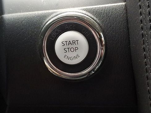 Used 2021 Nissan Armada SV w/ SV Appearance Package image 20