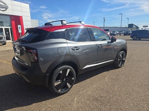 New 2026 Nissan Kicks SR w/ Cold Weather Package image 7