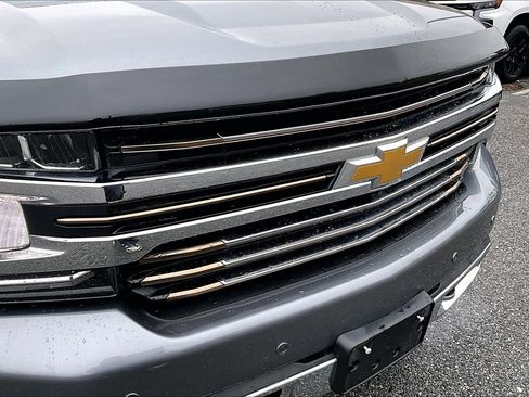 Used 2022 Chevrolet Silverado 1500 High Country w/ Technology Package image 5