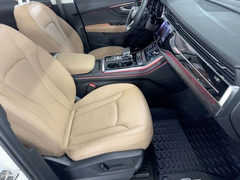 Used 2025 Audi Q7 2.0T Premium w/ Convenience Plus Package image 30