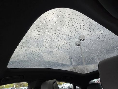 Used 2022 Audi e-tron GT Premium Plus image 20