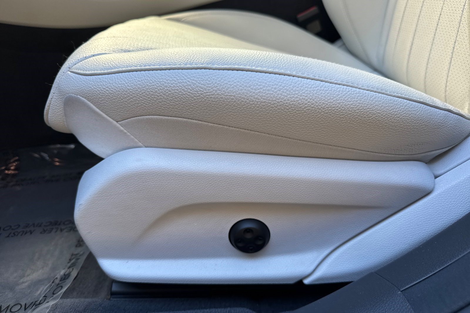Used 2022 Mercedes-Benz E 350 Sedan image 14