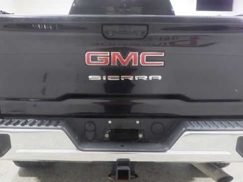 Used 2021 GMC Sierra 2500 4x4 Regular Cab w/ Convenience Package image 3