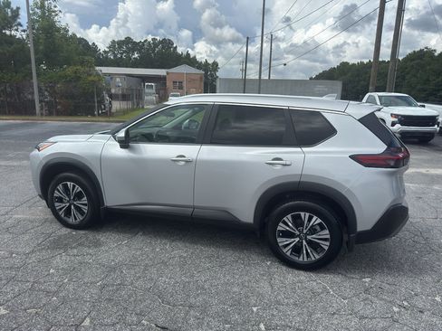 Used 2023 Nissan Rogue SV w/ SV Premium B Package FWD image 24