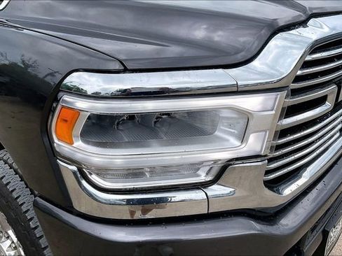 Used 2024 RAM 2500 Laramie w/ Safety Group AWD/4WD image 33