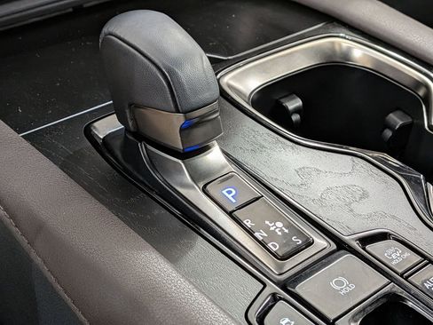 Certified 2024 Lexus RX 450h AWD w/ Convenience Package image 26