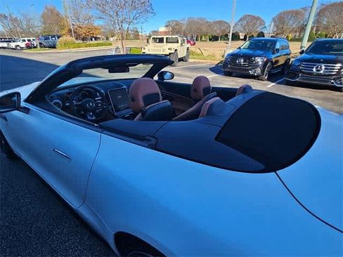Used 2023 Mercedes-Benz SL 55 AMG 4MATIC image 17