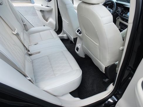 Used 2023 Buick Envision Avenir image 14