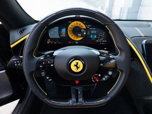 Used 2024 Ferrari Roma Spider image 33