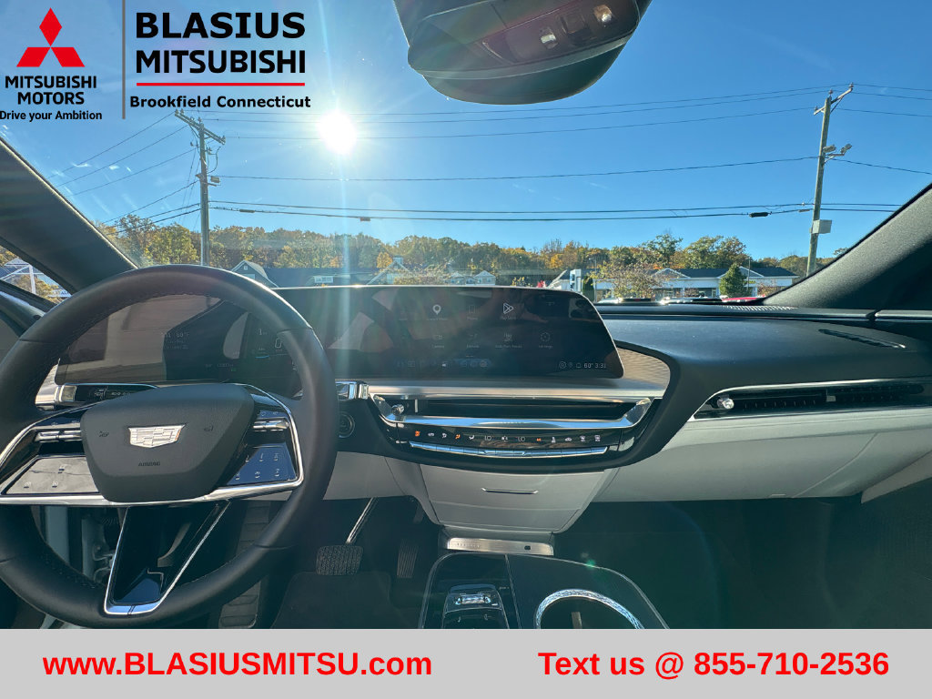 Used 2024 Cadillac Lyriq Luxury AWD/4WD image 24