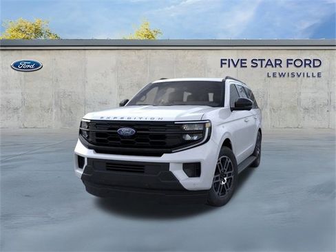 New 2025 Ford Expedition Active image 3