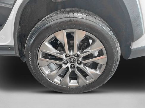 Used 2020 Toyota RAV4 XLE Premium AWD/4WD image 14