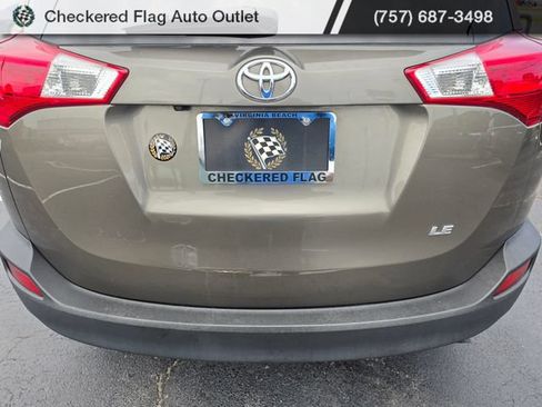 Used 2014 Toyota RAV4 LE FWD image 18